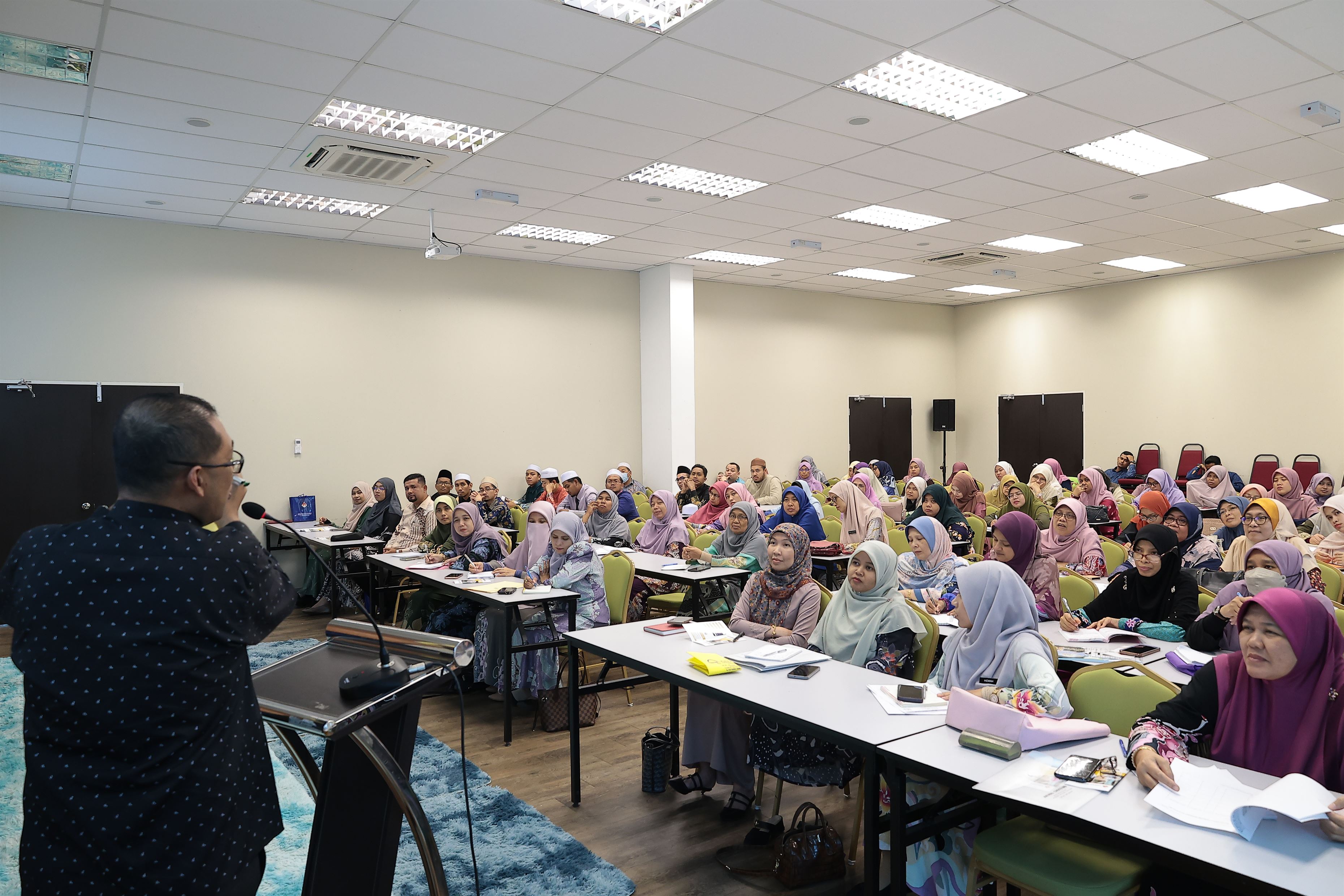 Taklimat Biasiswa YAKIN Kepada Guru Yayasan Islam Kelantan (YIK) 