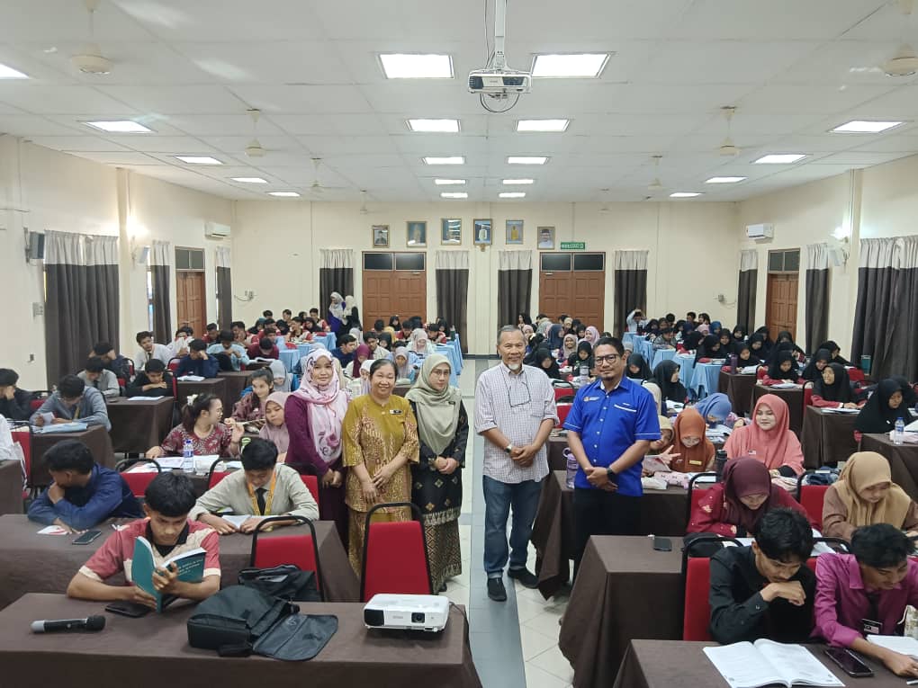 KEM KECEMERLANGAN AKADEMIK STPM SEMESTER 2 PERINGKAT ZON TUMPAT 2025 BERJAYA DILAKSANAKAN