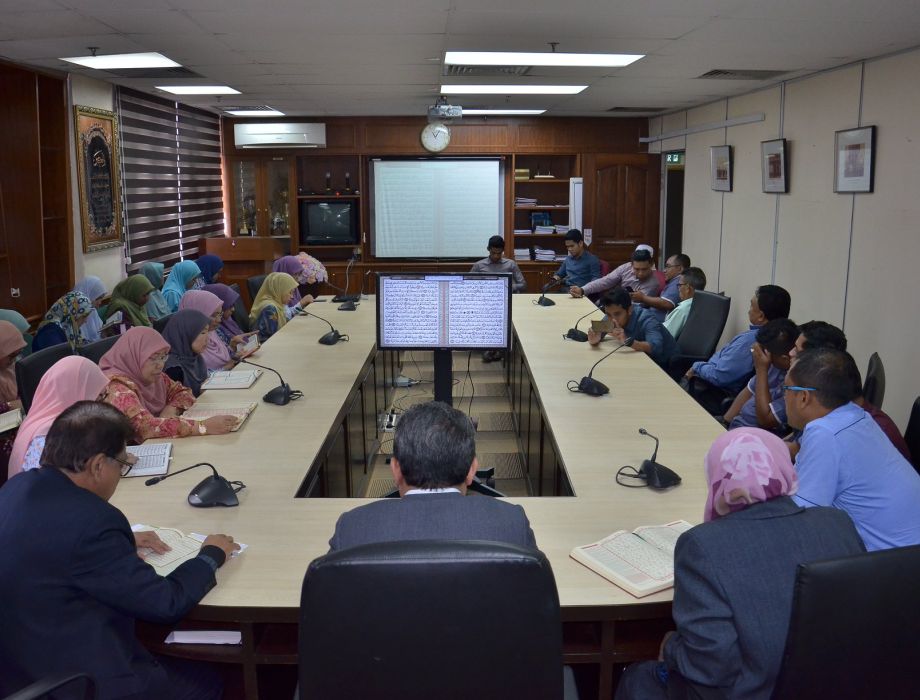 Program Inisiatif Membaca 2019 :  "Mari Membaca Serentak Selama 10 Minit / Let's Read Together For 10 Minutes"