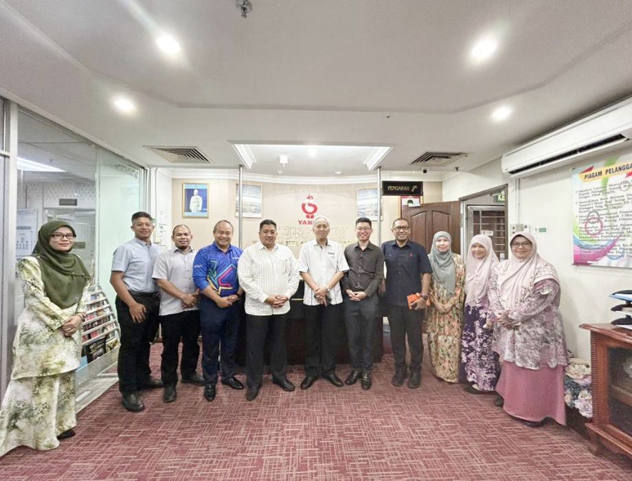 Kunjungan Hormat DRB-HICOM Berhad ke YAKIN