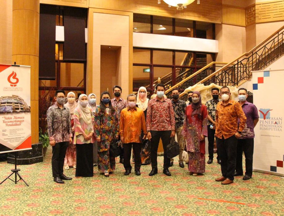 Majlis Menandatangani Memorandum Persefahaman (Memorandum Of Understanding) Di Antara Yayasan Peneraju Pendidikan Bumiputera Dan Yayasan Kelantan Darulnaim