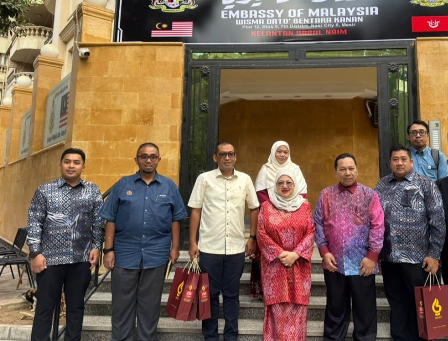 SESI PENGAUDITAN KETUA AUDIT NEGARA DI PEJABAT ATASE PENDIDIKAN KELANTAN, KAHERAH MESIR