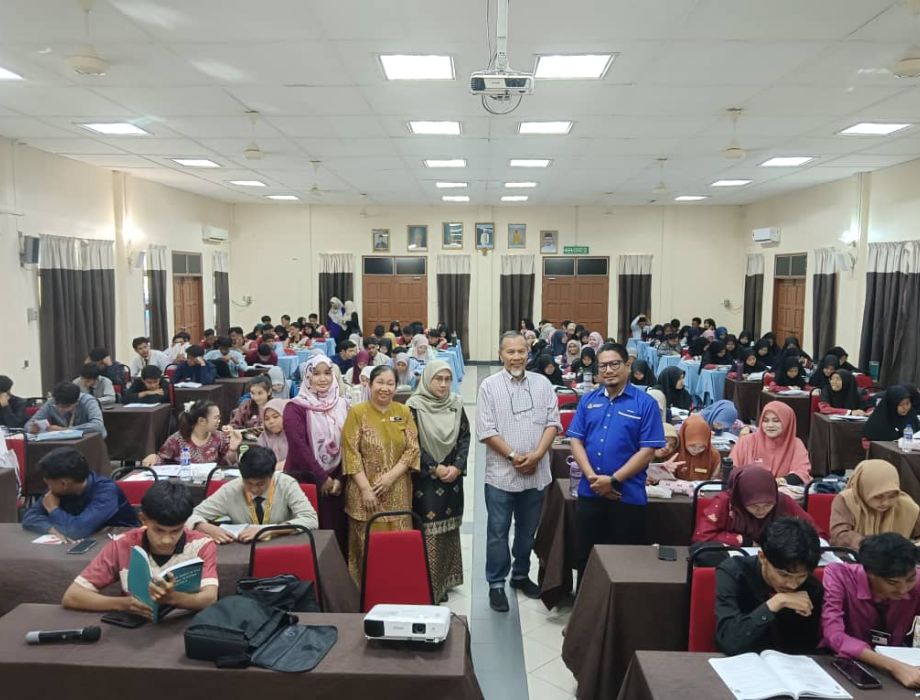 KEM KECEMERLANGAN AKADEMIK STPM SEMESTER 2 PERINGKAT ZON TUMPAT 2025 BERJAYA DILAKSANAKAN