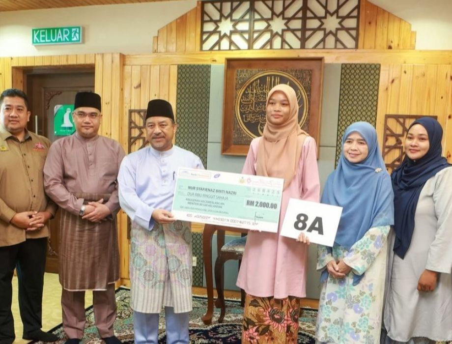 LATAR KEHIDUPAN BUKAN PENGHALANG UNTUK MENCAPAI KEJAYAAN AKADEMIK