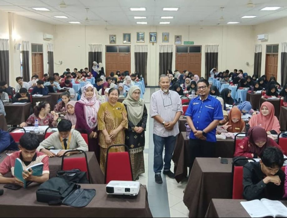 KEM KECEMERLANGAN AKADEMIK STPM SEMESTER 2 PERINGKAT ZON TUMPAT 2025 BERJAYA DILAKSANAKAN